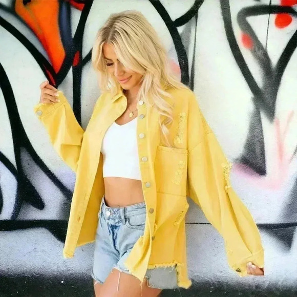 🆕️Urban Chic Trendy Yellow Distressed Denim Jacket Size Large - Picture 1 of 12